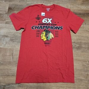 New! Reebok Red Chicago Blackhawks  6X Stanley Cup Champions T-Shirts Small